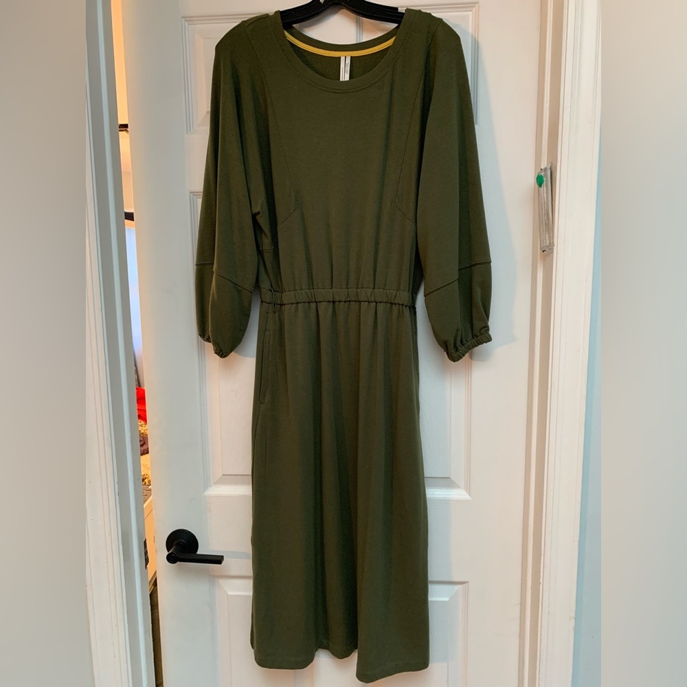 Long sleeve sweatshirt dress size small.